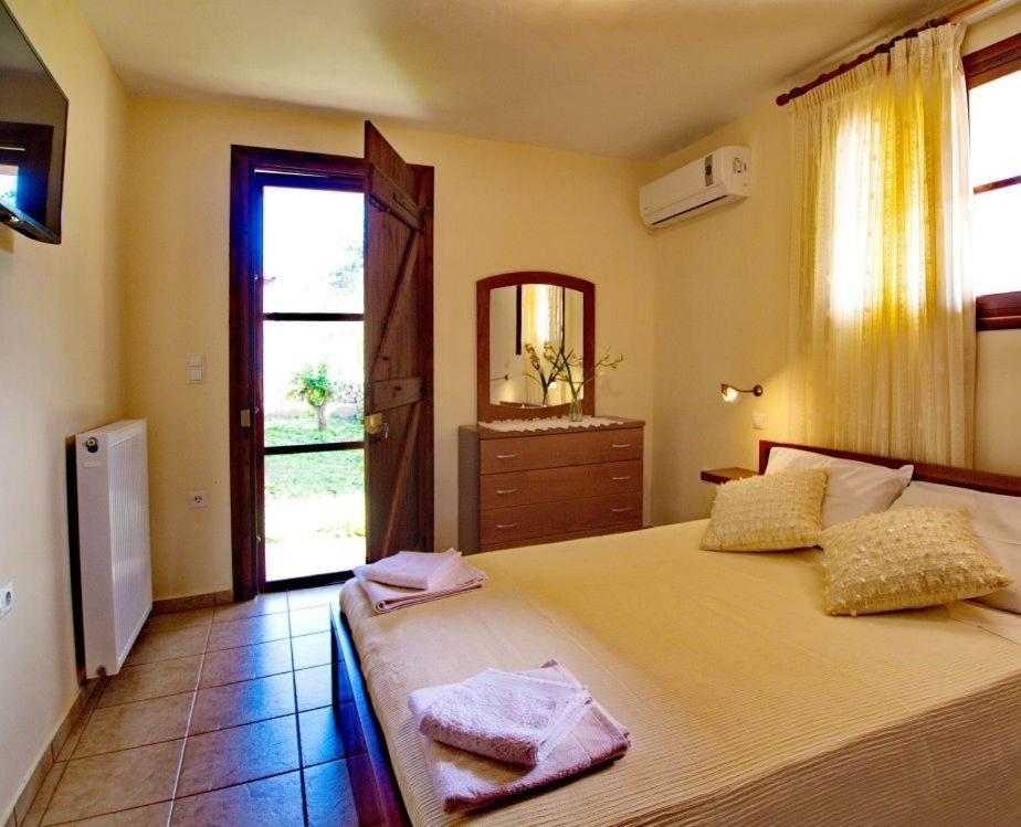 Villa Maragoudi Arménoi Exteriér fotografie